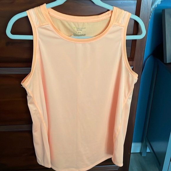 Women’s Tek Gear Tank NWOT - Picture 1 of 3